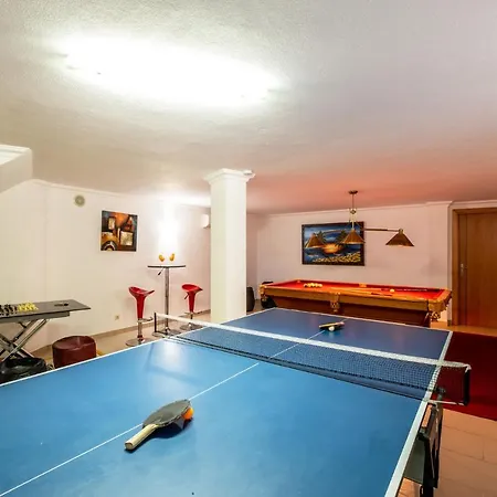 Laguna - Moradia Relaxante Com Piscina Aquecivel E Bbq - Αλμπουφέιρα